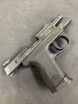 TAURUS PT140 PRO MILLENIUM .40 S&W - 2 of 3