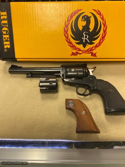 RUGER NEW MODEL BLACKHAWK CONVERTIBLE .357 MAG/9MM