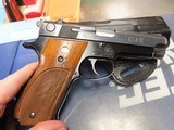 SMITH & WESSON 39-2 9MM LUGER (9x19 PARA) - 1 of 3