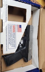 SMITH & WESSON SD40 VE .40 S&W - 3 of 3