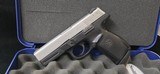 SMITH & WESSON SIGMA 9VE 9MM LUGER (9X19 PARA) - 1 of 3