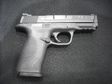 SMITH & WESSON M&P 40 .40 S&W - 1 of 2