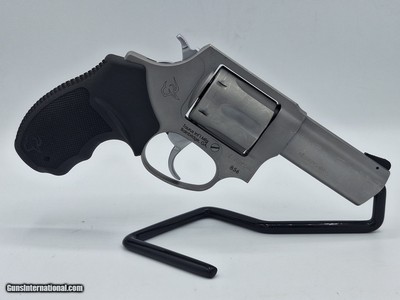 Taurus 856 Defender .38 SPL +P