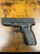 SPRINGFIELD ARMORY XD-40 .40 S&W - 1 of 3