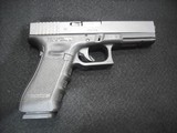 GLOCK G22 GEN 4 .40 S&W - 2 of 3