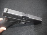 GLOCK G22 GEN 4 .40 S&W - 3 of 3