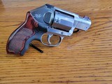 KIMBER K6S STAINLESS .357 MAG - 2 of 3