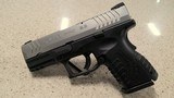 SPRINGFIELD ARMORY xdm-40 compact .40 S&W - 1 of 2