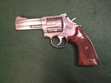 SMITH & WESSON 686 No Dash .357 MAG - 2 of 3