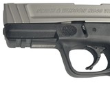 SMITH & WESSON SD40 VE .40 S&W - 2 of 3