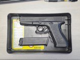 GLOCK G17 GEN 1 9MM LUGER (9X19 PARA) - 2 of 3