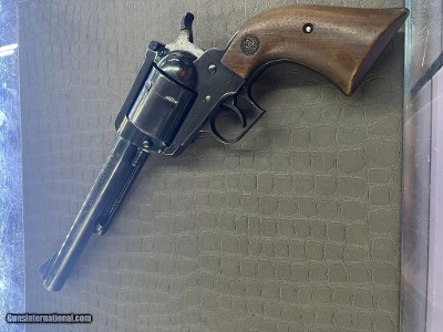 RUGER SUPER BLACKHAWK .44 MAGNUM