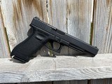 GLOCK G17L 9MM LUGER (9X19 PARA) - 1 of 3