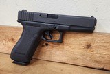 GLOCK 17 Gen 2 9MM LUGER (9x19 PARA) - 1 of 3