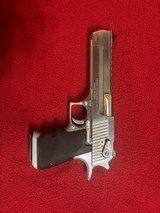 MAGNUM RESEARCH DESERT EAGLE .50 AE - 2 of 3