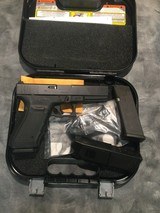 GLOCK glock 21 gen 4 .45 ACP - 1 of 3