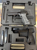 IWI JERICHO FS9 9MM LUGER (9X19 PARA) - 1 of 3