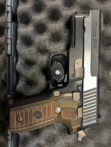 SIG SAUER P229 EQUINOX .40 S&W - 2 of 3