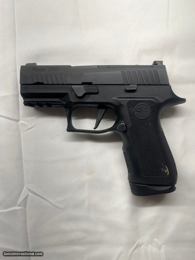 SIG SAUER P320 9MM LUGER (9x19 PARA)