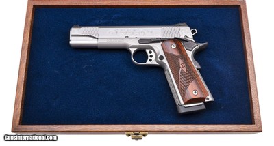 SMITH & WESSON SW1911 ENGRAVED .45 ACP