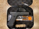 GLOCK
G22 .40 S&W - 1 of 3