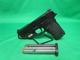 SMITH & WESSON M&P9 SHIELD EZ 9MM LUGER (9x19 PARA) - 1 of 3