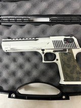 MAGNUM RESEARCH DESERT EAGLE .50 AE - 2 of 3