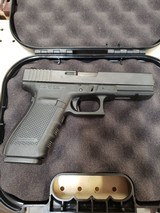 GLOCK 21 G4 .45 ACP - 2 of 3