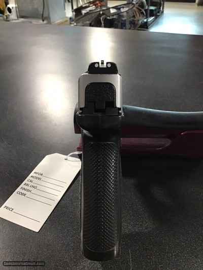 SMITH & WESSON SD40 VE .40 S&W