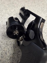 TAURUS 85 Ultra-Lite .38 SPL - 3 of 3