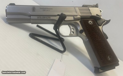 SMITH & WESSON SW1911 PRO 9MM LUGER (9x19 PARA)