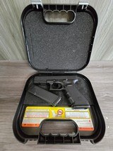 GLOCK G22 GEN 4 .40 S&W - 1 of 3