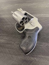 SMITH & WESSON 642 AIRWEIGHT .38 SPL +P - 2 of 3