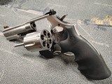 SMITH & WESSON 686-6 .357 MAG - 1 of 3