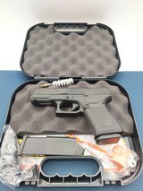 GLOCK G19 GEN 5 9MM LUGER (9x19 PARA) - 1 of 3