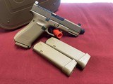 GLOCK 19X MOS 9MM THREADED BARREL 9MM LUGER (9x19 PARA) - 1 of 3