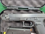 GLOCK G17 9MM LUGER (9x19 PARA) - 2 of 3