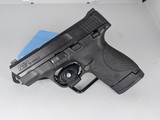 SMITH & WESSON M&P 40 .40 S&W - 1 of 3