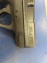 SMITH & WESSON M & P 9 Shield 9MM LUGER (9x19 PARA) - 2 of 3
