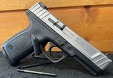 SMITH & WESSON SD9 VE 9MM LUGER (9x19 PARA) - 1 of 2
