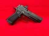 SIG SAUER P320 9MM LUGER (9x19 PARA) - 1 of 3