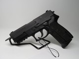 SIG SAUER SP2022 .40 S&W - 1 of 3