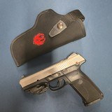 RUGER SR9 9MM LUGER (9x19 PARA) - 1 of 2