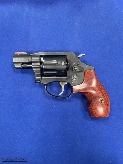 SMITH & WESSON 351 PD .22 WMR