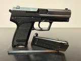 HECKLER & KOCH USP
.40 S&W - 1 of 3