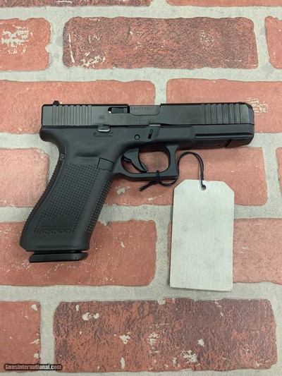 GLOCK 17 GEN 5 9MM LUGER (9x19 PARA)