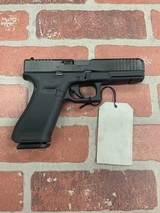 GLOCK 17 GEN 5 9MM LUGER (9x19 PARA) - 1 of 3