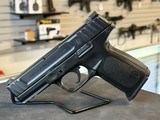 SMITH & WESSON SD40 .40 S&W - 2 of 3