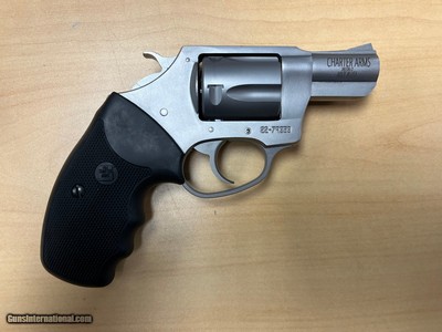 CHARTER ARMS UNDERCOVER .38 SPL