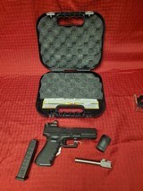 GLOCK G22 GEN 4 .40 CALIBER - 1 of 3